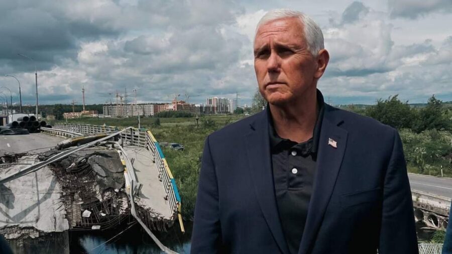 Майк Пенс, кандидат у президенти США, несподівано відвідав Україну: основні моменти його візиту