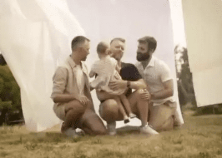 У Канаді троє геїв усиновили 3-річну дитину