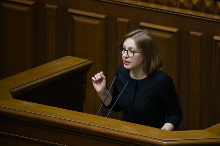 Як одна депутатка і дві ГО створюють напруження у відносинах України і ЄС